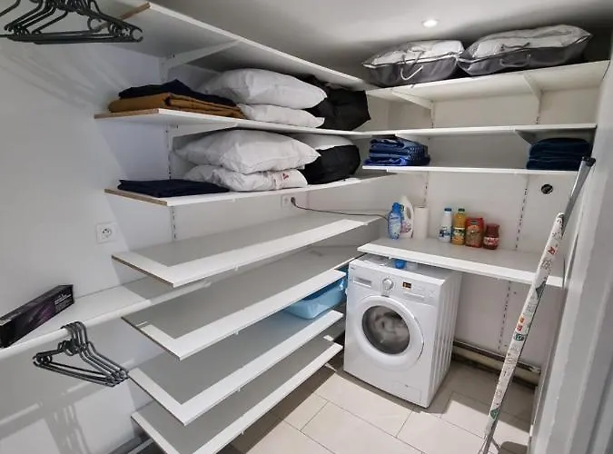 Thelna Naely Lägenhet